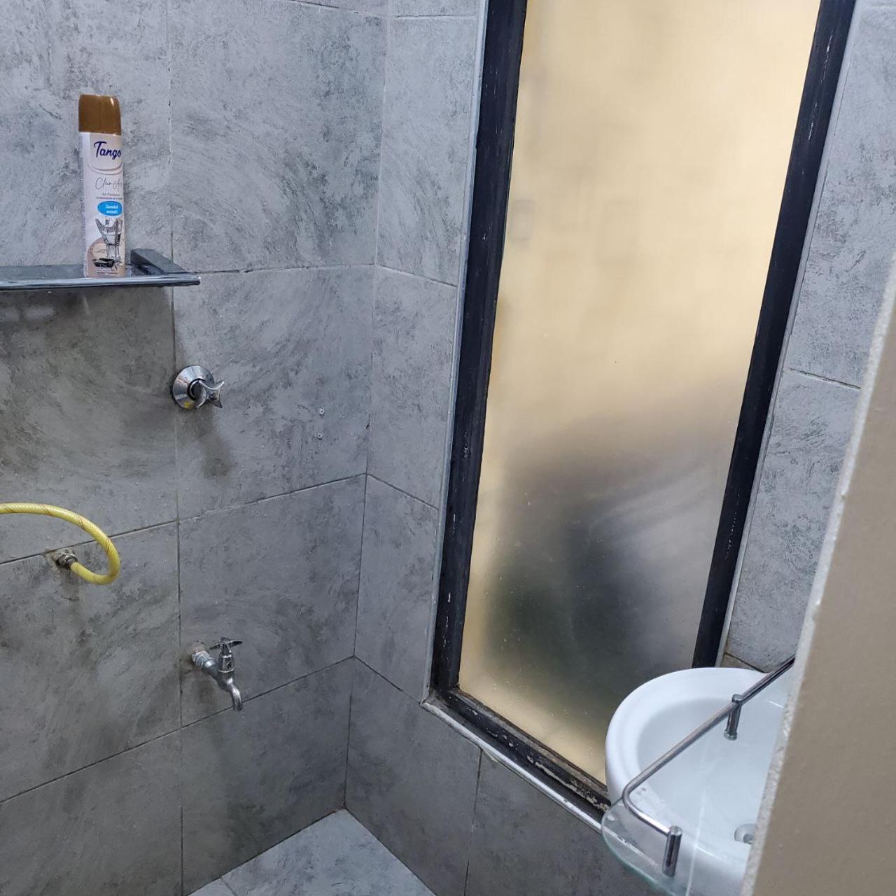 Lovely & Cozy Compact Studio Near Airport With Rooftop View Apartment Найроби Екстериор снимка